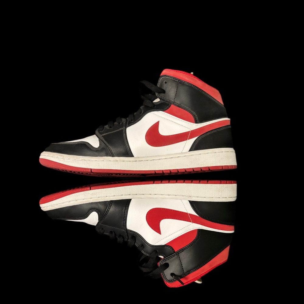 Nike High-Top Sneakers Black Red White